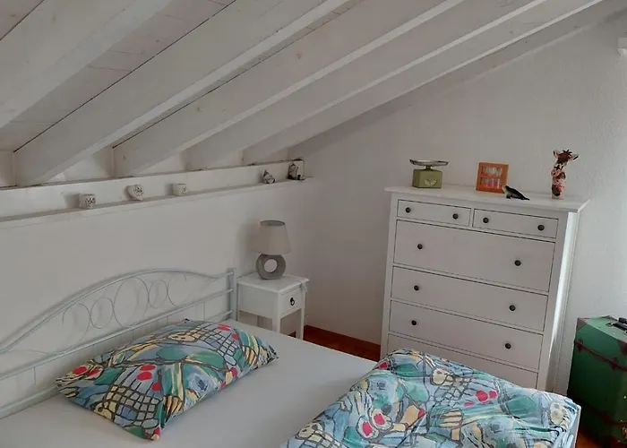 Zimmer Mit Eigenem Badezimmer
